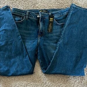 Lee Women's Relaxed Fit Straight Leg High Rise Blue Jeans